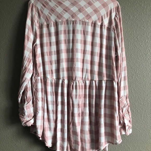 Torrid Blush and White Button Down Shirt - Picture 4 of 4